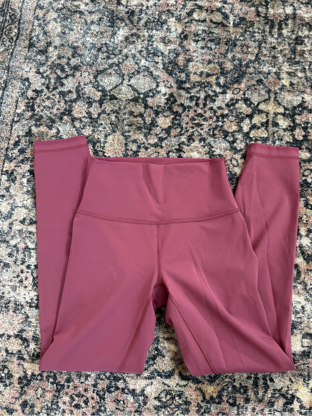 High-Waist Lululemon Leggings in Mauve Pink